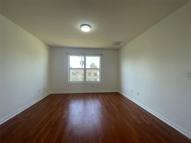 Building Photo - 1230 NW 208th St