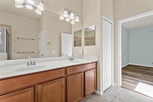 Building Photo - 11711 Breadfruit Ln