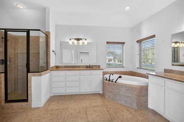 Building Photo - 4405 Wolf Ct