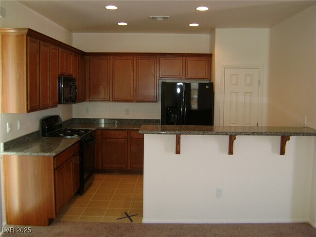 Building Photo - 793 Looking Bear Ct