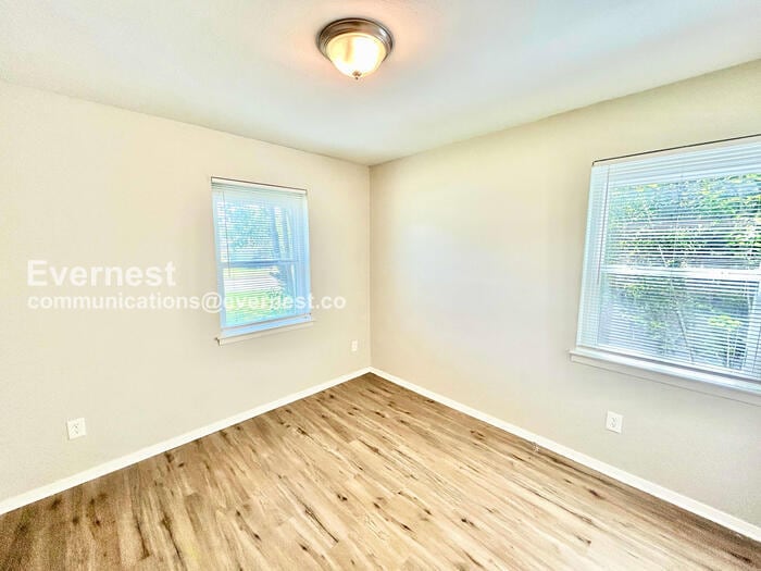 Building Photo - 6315 Silvery Moon Dr