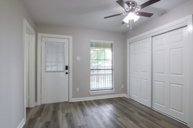 Building Photo - 42 Hunters Creek Dr