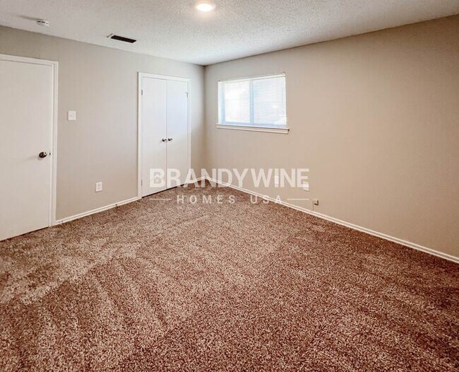 Building Photo - 1206 Misty Way