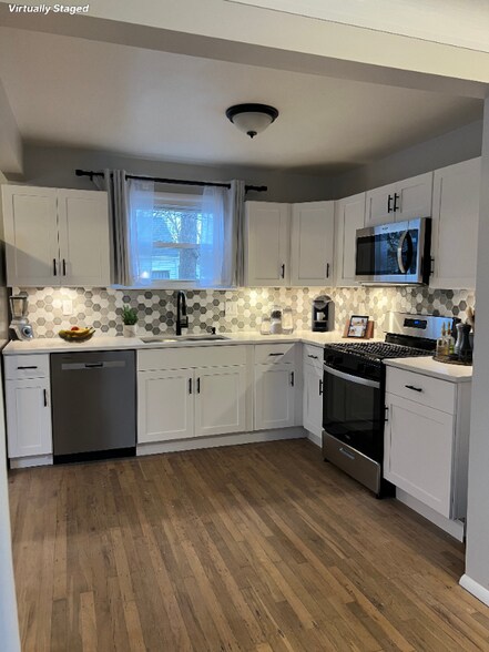 Building Photo - 150 W Harry Ave