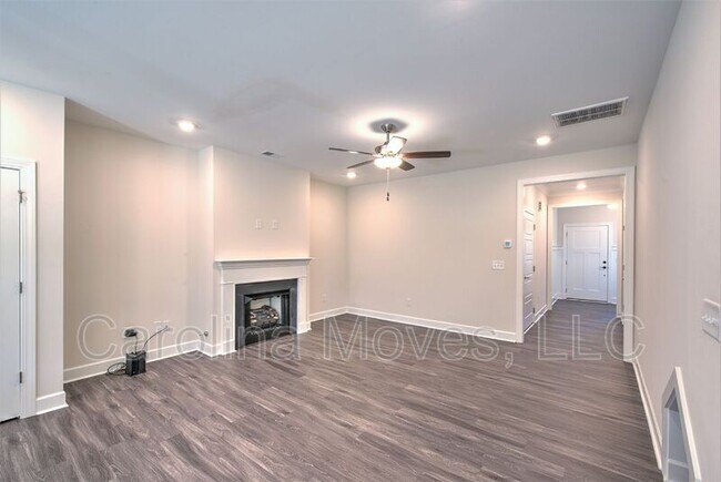 Building Photo - 26 Jaycee Ct