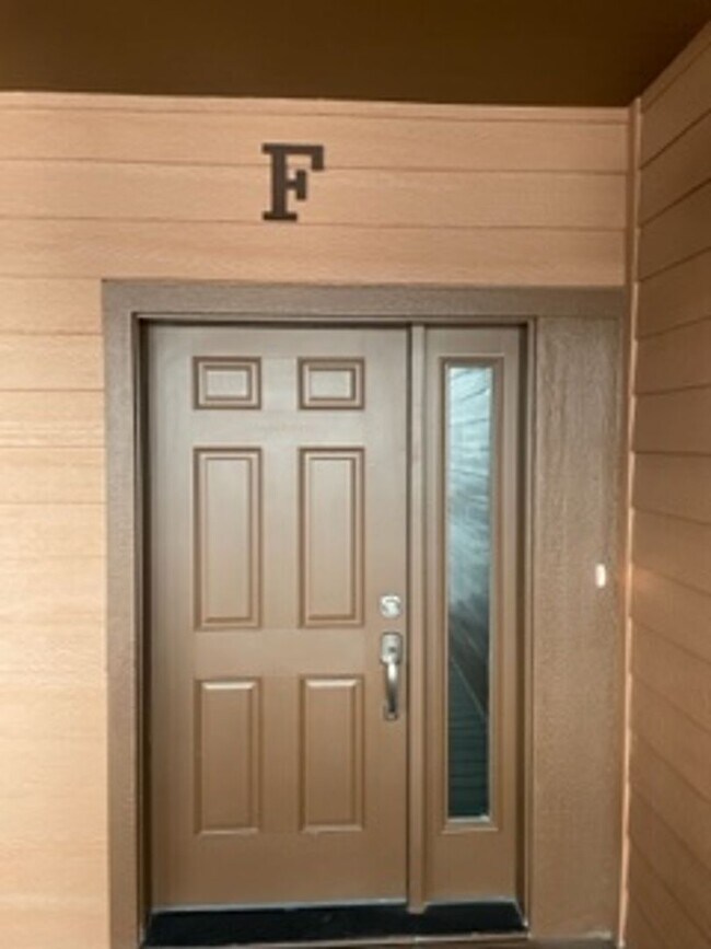 Building Photo - Riverwalk Whitefish Condo