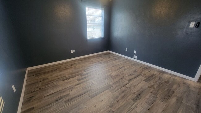 Building Photo - Perfect in Peaster ISD!