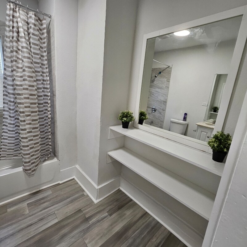 Building Photo - 1509 W Collin St