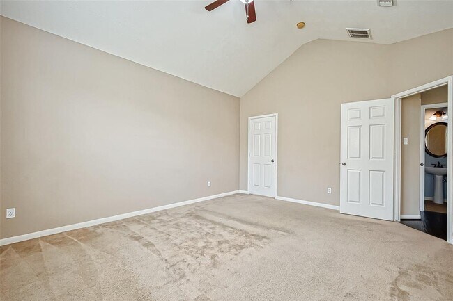 Building Photo - 2218 Falcon Knoll Ln