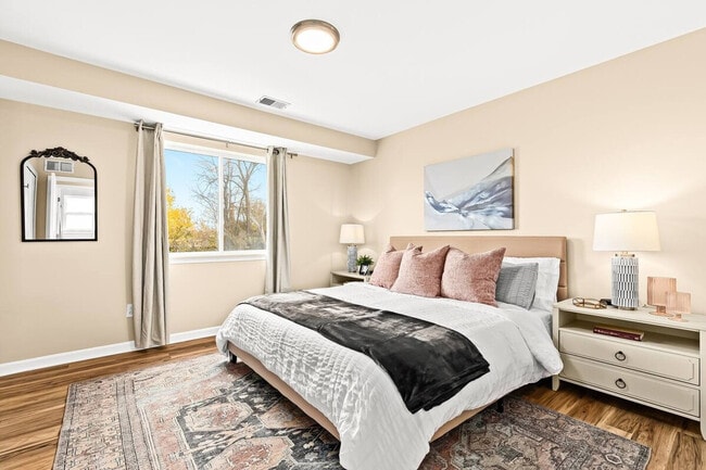 Building Photo - 27882 Gratiot Ave