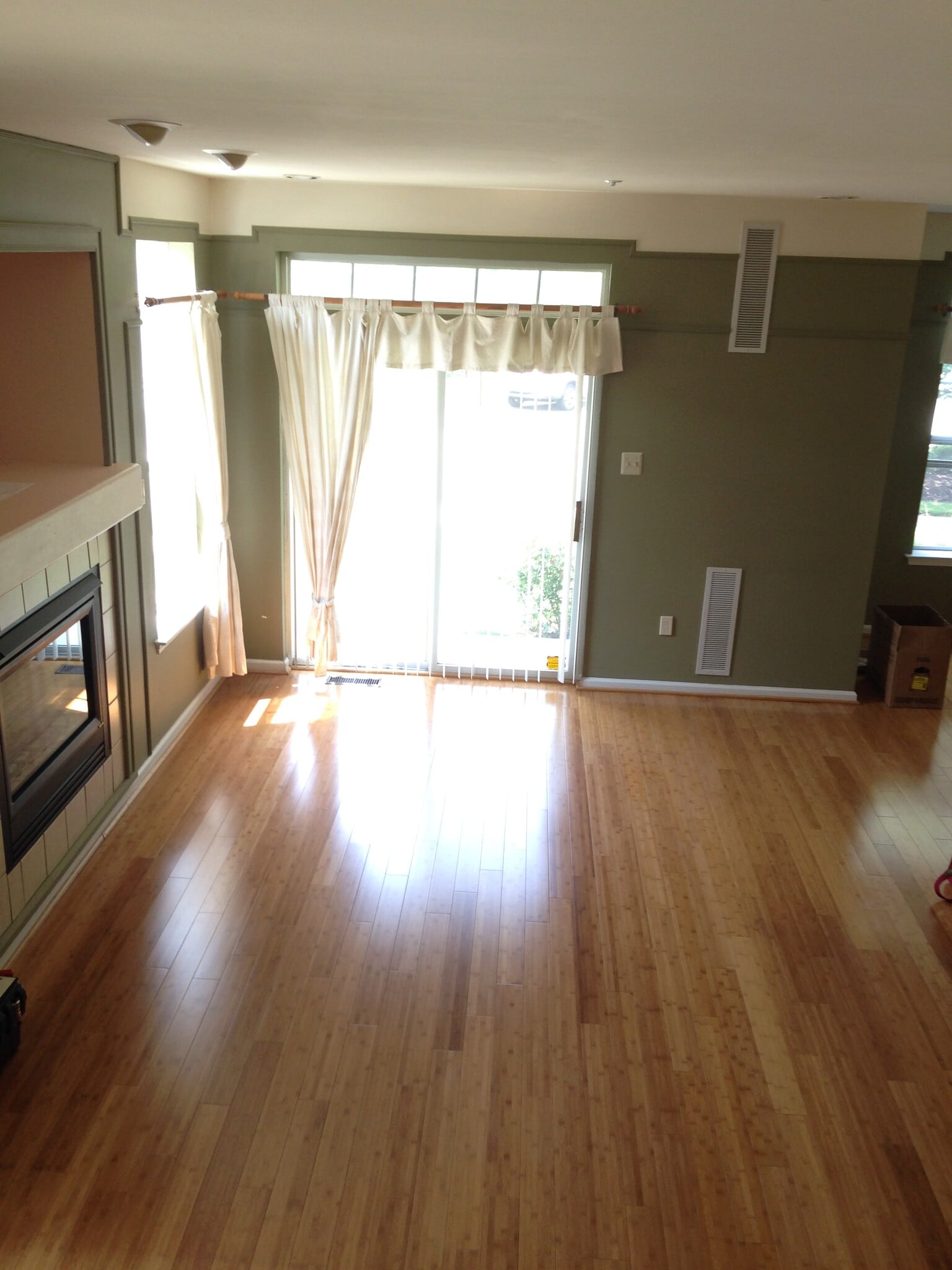 Living room looking toward back patio - 202 Dresher Woods Drive