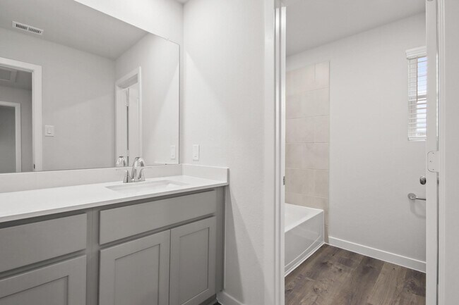 Building Photo - 227 Brazen Forest Trl