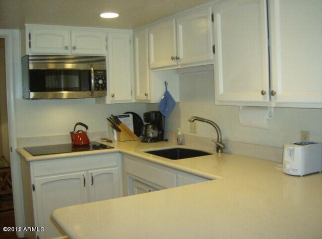 Building Photo - Resort Living at Scottsdale Road and Lincoln next to the Borgata!!  Minutes to Kierland and Old T...