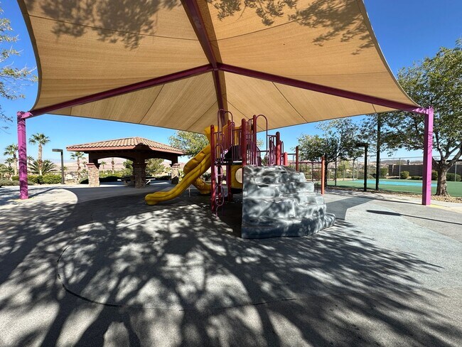 Building Photo - Tuscany Parcel 22