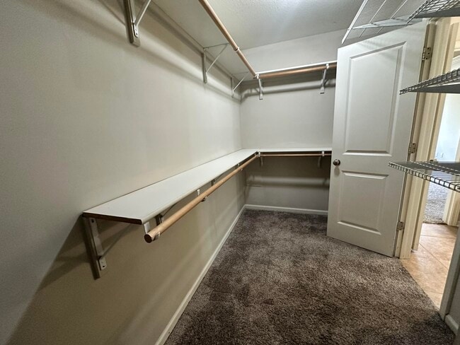 Building Photo - 5711 Vero Way