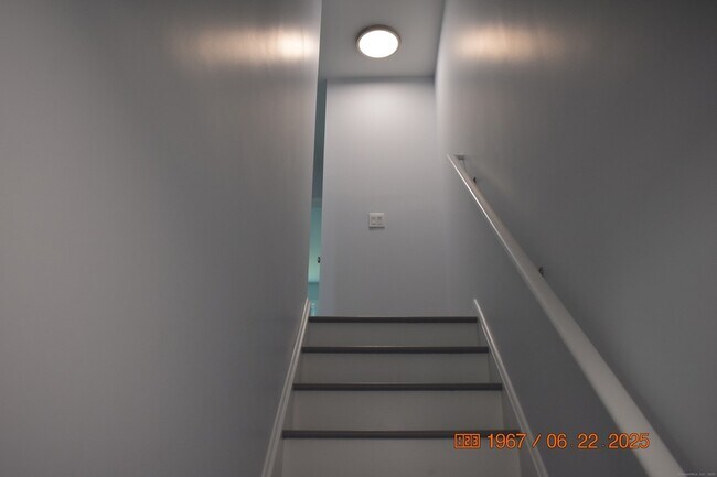 Building Photo - 41 Highland Ave