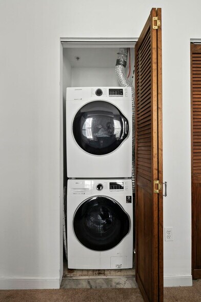 Building Photo - 1445 N St NW