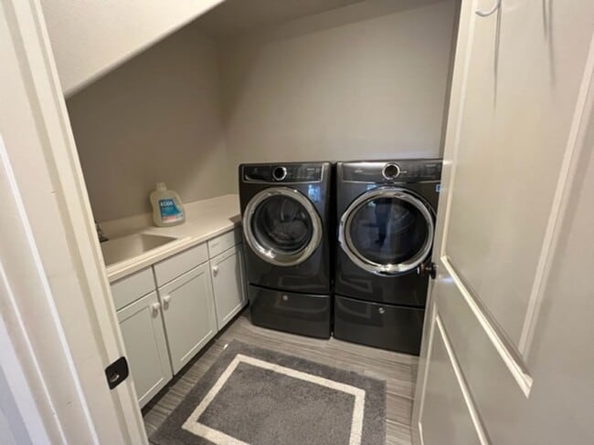 Building Photo - ADU studio in NW Crossing