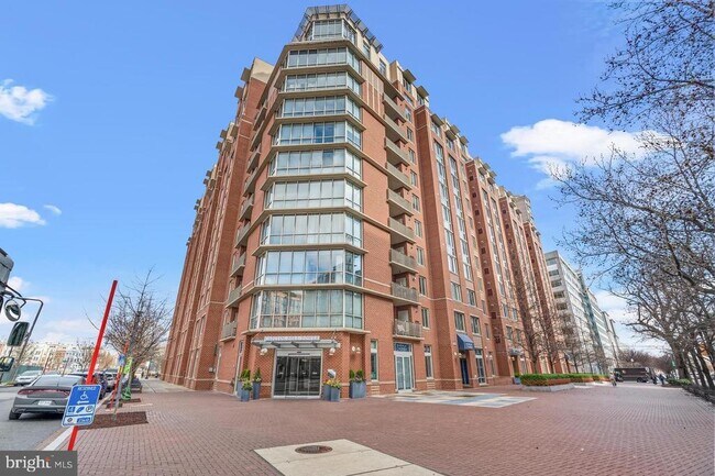 Building Photo - 1000 New Jersey Ave SE