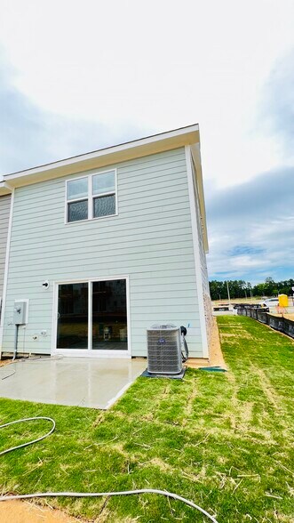 Building Photo - 6928 Outfall Point Ln