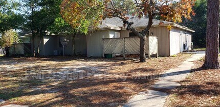 Building Photo - 3409 Green Briar Cir