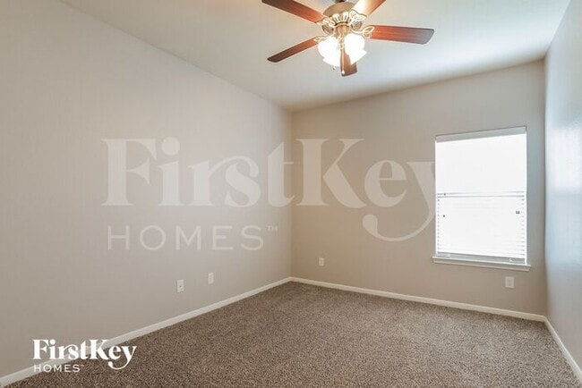 Building Photo - 24230 Courtland Oaks St