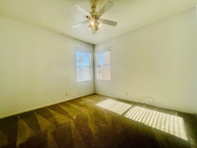 Building Photo - Stunning Single Story, 3 Home with Open Floor Plan on Cul-de-sac