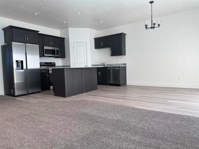 Building Photo - 250 W 1200 S