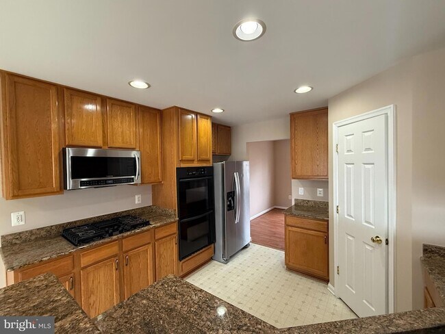 Building Photo - 2165 Cottonwood Ln