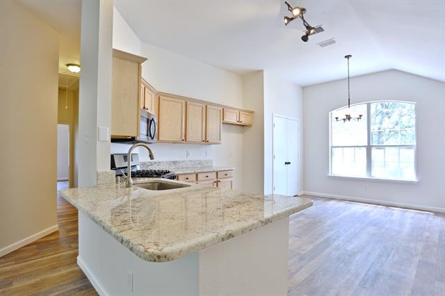 Building Photo - 9208 Chesapeake Ln