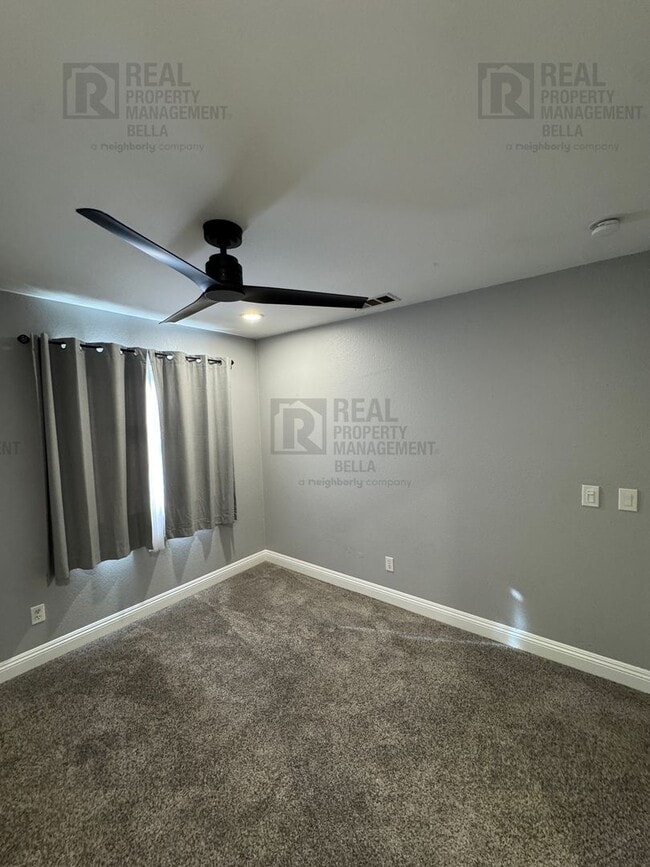 Building Photo - 23694 Canyon Heights Dr