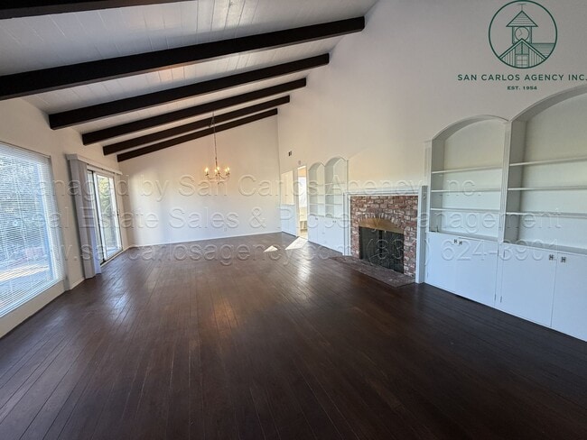 Building Photo - Refreshed Four Bedroom Hatton Fields Home