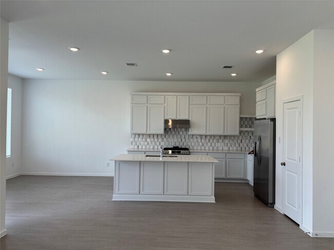 Building Photo - 6307 Serenity View Ln
