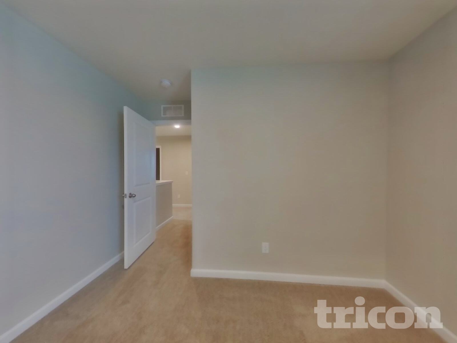 Building Photo - 1082 Suffolk Ln