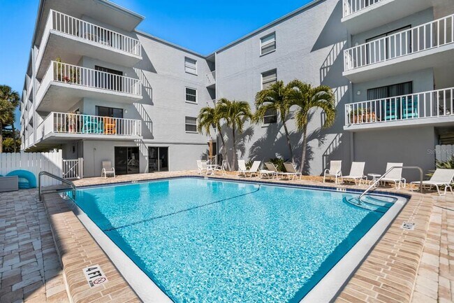 Building Photo - 719 Pinellas Bayway S