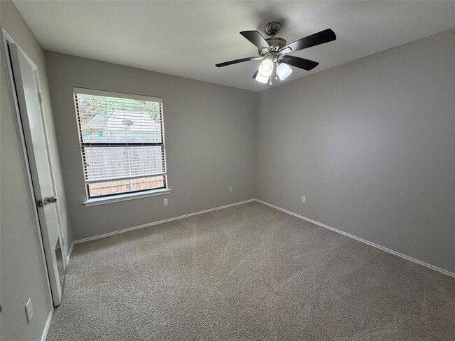 Building Photo - 8009 Tuscarora Trail