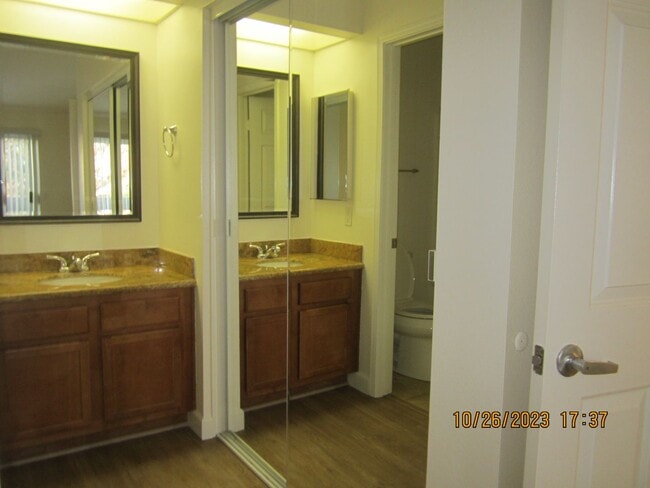 Building Photo - Mission Grove Beauty