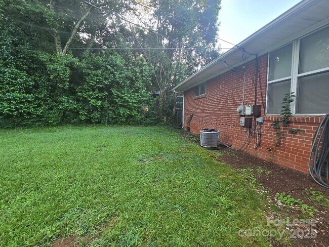 Building Photo - 809 Wilbrown Cir