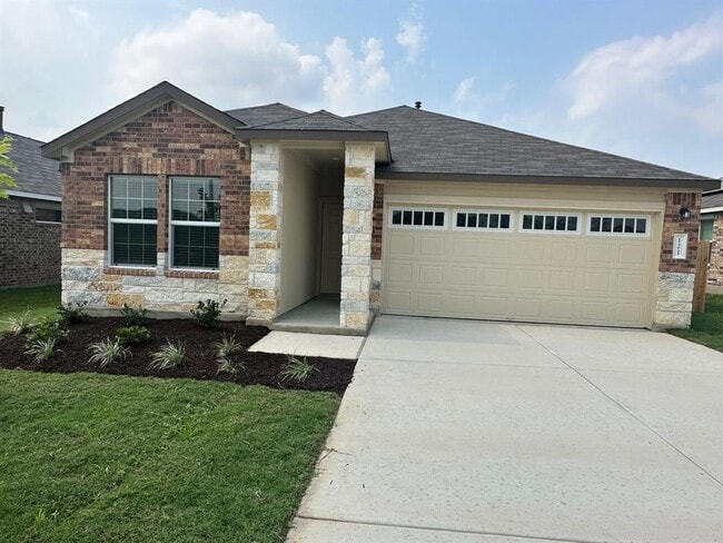 Primary Photo - 121 Seminole Dr