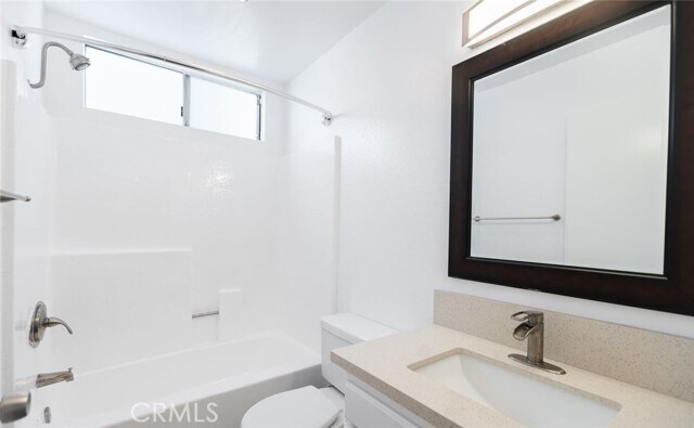 Building Photo - 4406 Cahuenga Blvd