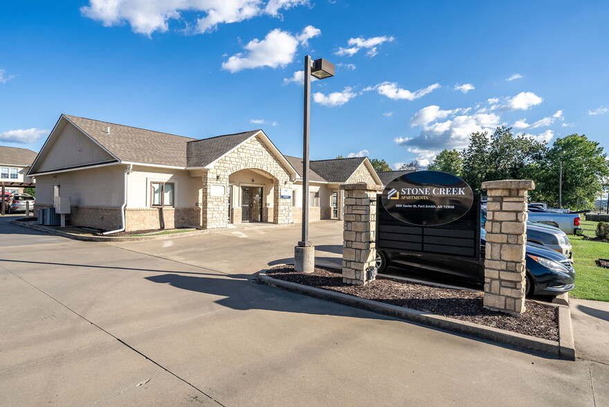 Primary Photo - Stone Creek Apartments