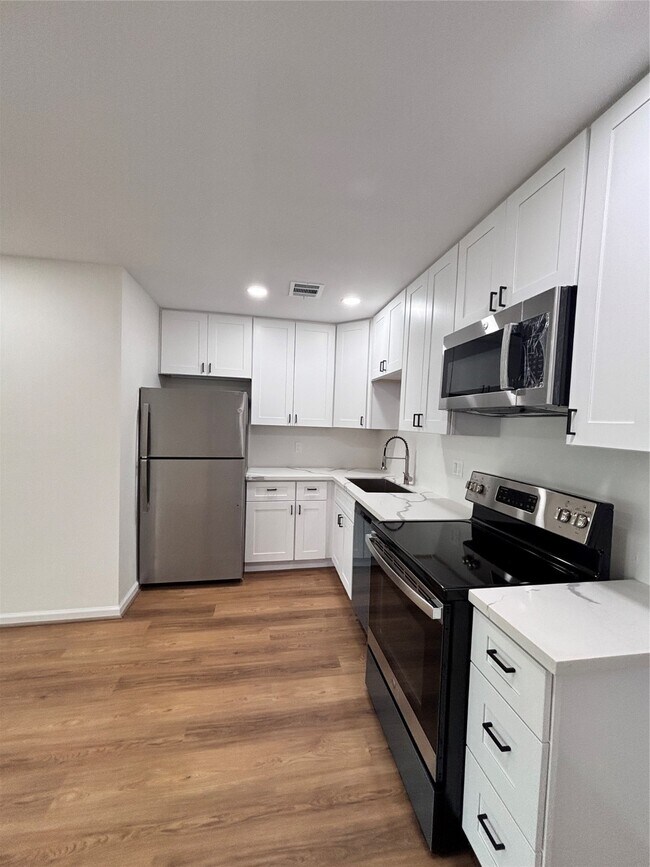 Building Photo - 9913 Porto Rico Rd