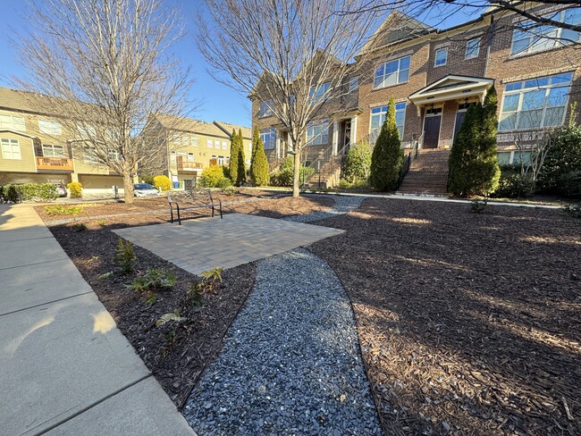 Shared community space - 1218 Lavista Cir NE