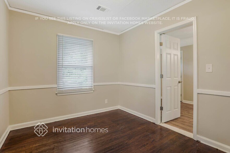 Building Photo - 2710 Ellen Way