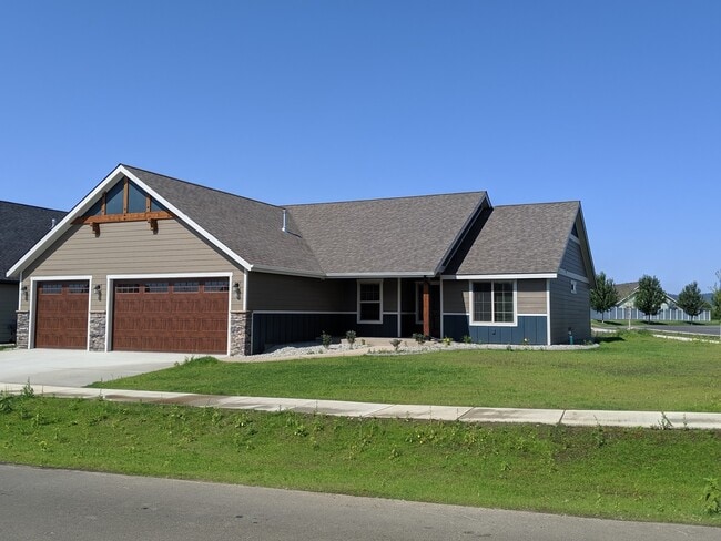 Primary Photo - 4 Bed 2 Bath Rancher in Post Falls