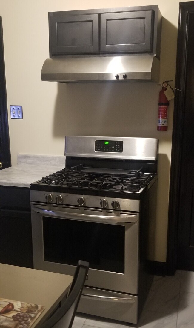 kitchen - 3136 N 5th St