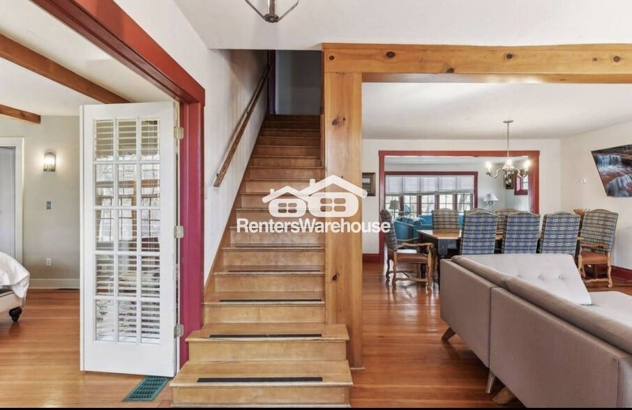 Building Photo - 175 3rd St