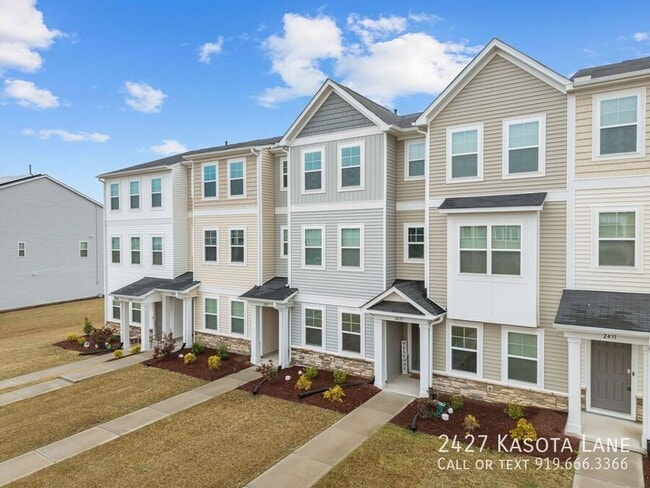 Building Photo - 2427 Kasota Ln