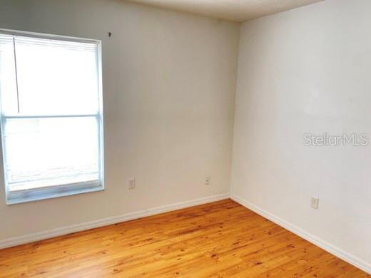 Building Photo - 10228 Summerview Cir
