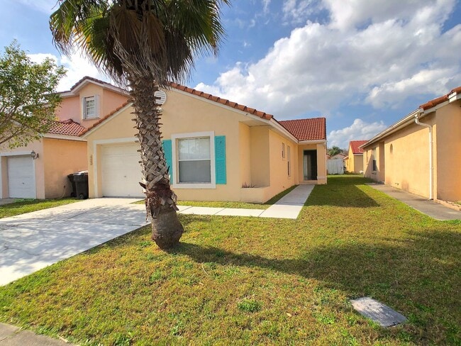 Building Photo - Move in Ready home in Kissimmee